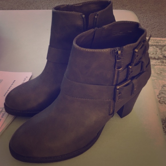 Just fab booties - sz 6