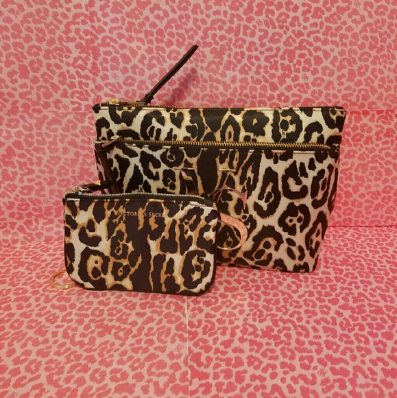 Victorias Secret Cheetah Print Makeup Bag&Wristlet - Picture 1 of 3
