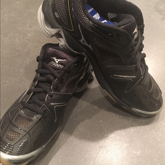 Mizuno Women's Volleyball Shoes