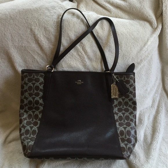 Large Coach tote