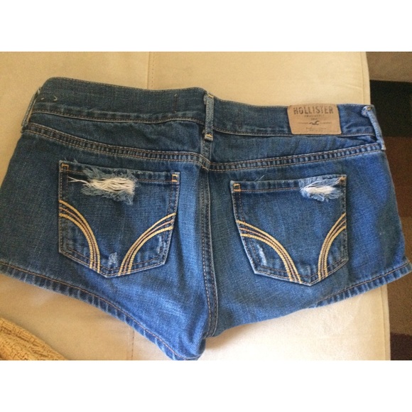 SOLD on ♏️ercari! Hollister distressed shorts - Picture 2 of 3
