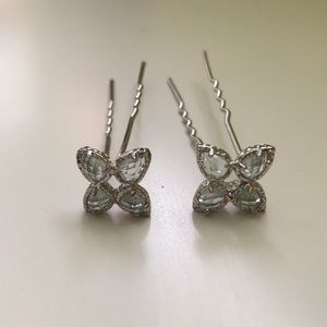 Kendra Scott: hair pins