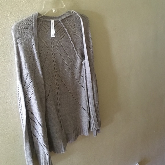 Sweater - Picture 1 of 2