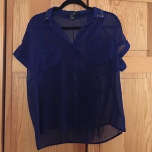 Fancy blouse with studded collar!