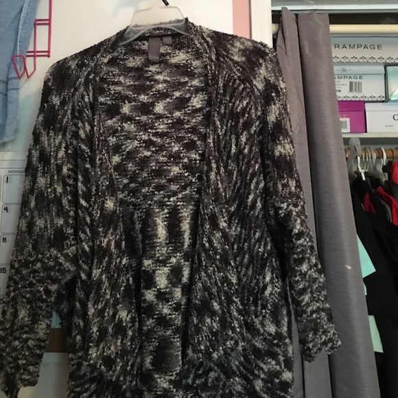 Quinn Cardigan