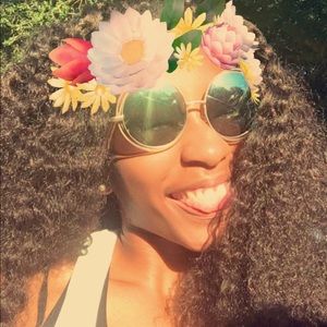 Meet your Posher, Destiny