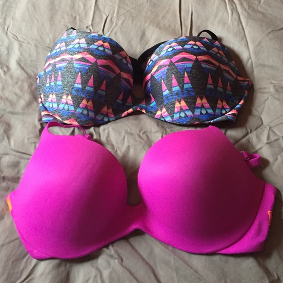 2 Victoria secrets bras - Picture 1 of 4