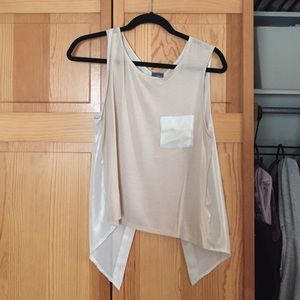 Open bank sleeveless shirt!!