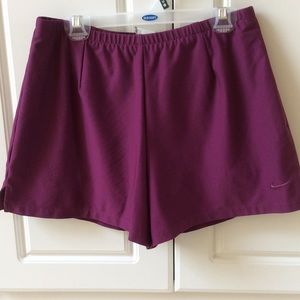 Nike Tennis Shorts w/built in ball shorts