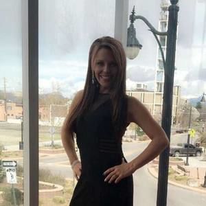 Meet your Posher, Valarie