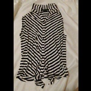 Striped sleeveless shirt