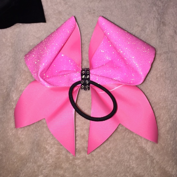 hot pink cheer bow - Picture 2 of 2