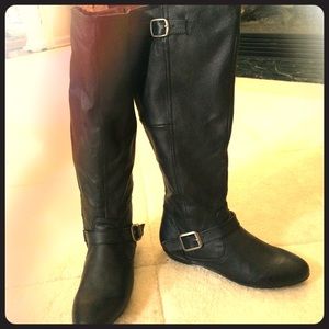 black leather boots, size 8, Chinese Laundry