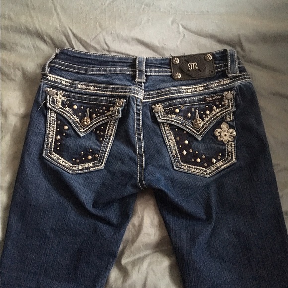 1 hour sale! Miss Me jeans. 26, straight leg.
