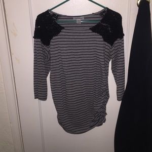 Large maternity shirt