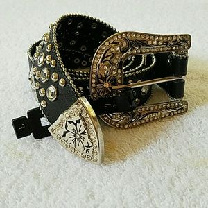 Every gal deserves bling.