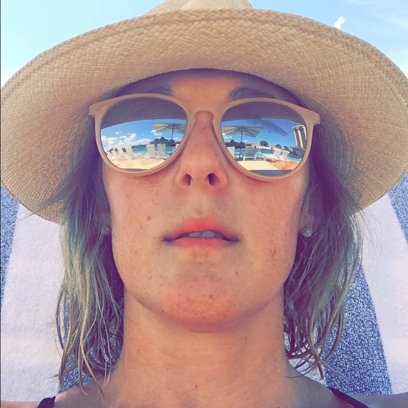 Meet your Posher, Martga - Picture 1 of 1