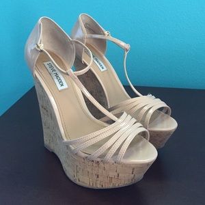 Steve Madden "Grateful Fawn Patent" Wedges