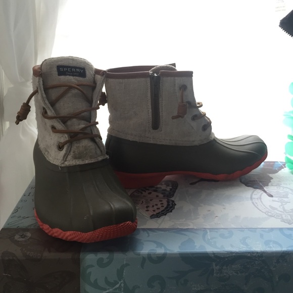 Sperry boots