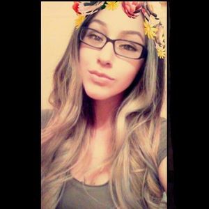 Meet your Posher, Nina