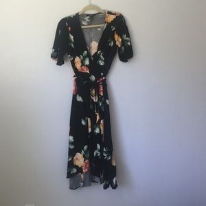 Gorgeous!  F21 midi length Sz M floral wrap dress