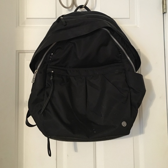 Black Lululemon backpack