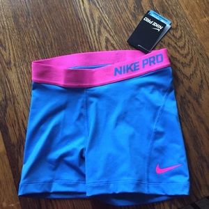 NIKE PRO