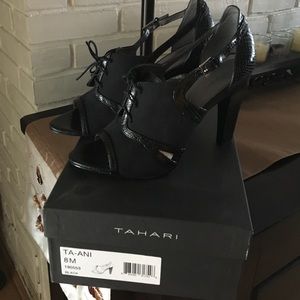 Tahari Heels