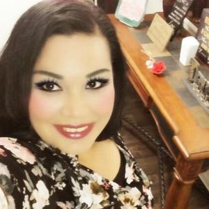 Meet your Posher, Veronica