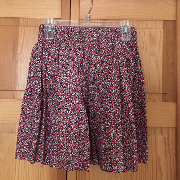 Colorful floral skirt!!