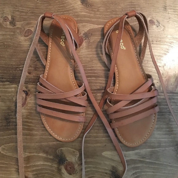 Bamboo brown sandals size 7