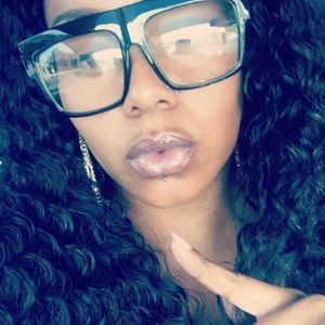 Meet your Posher, Letisha