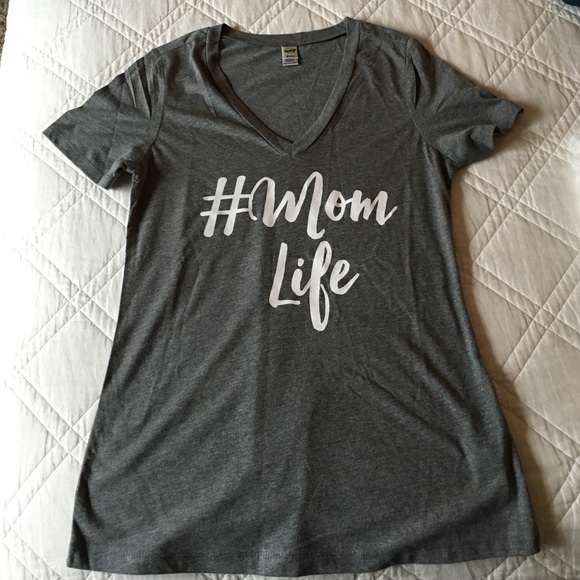 #momlife tee
