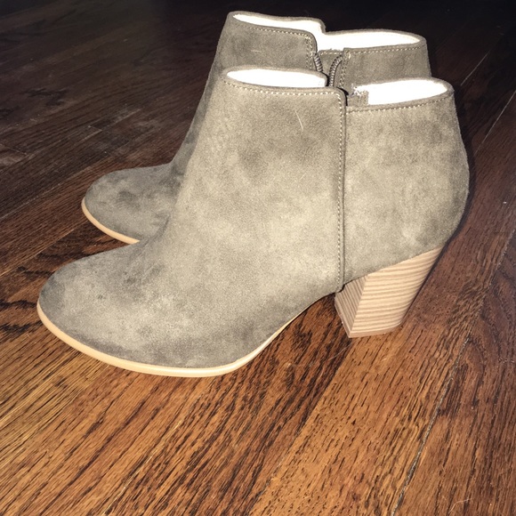 Old navy boots