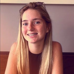 Meet your Posher, Ariana