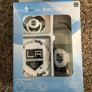 Los Angeles Kings baby gift set