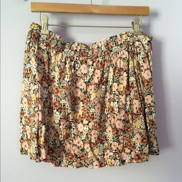 Flowy floral skirt - Picture 1 of 1