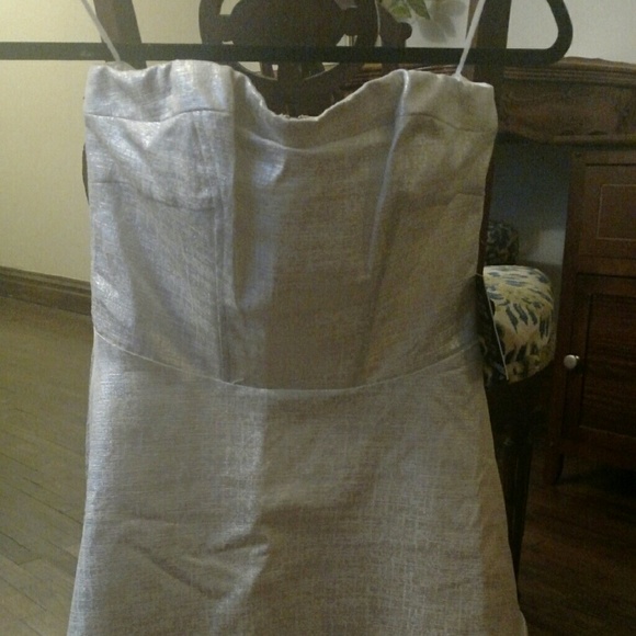 Strapless dress