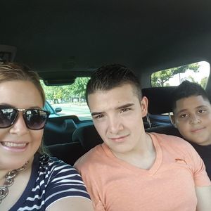 Meet your Posher, Adi