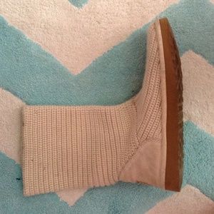 Cream white ugg boots size 8