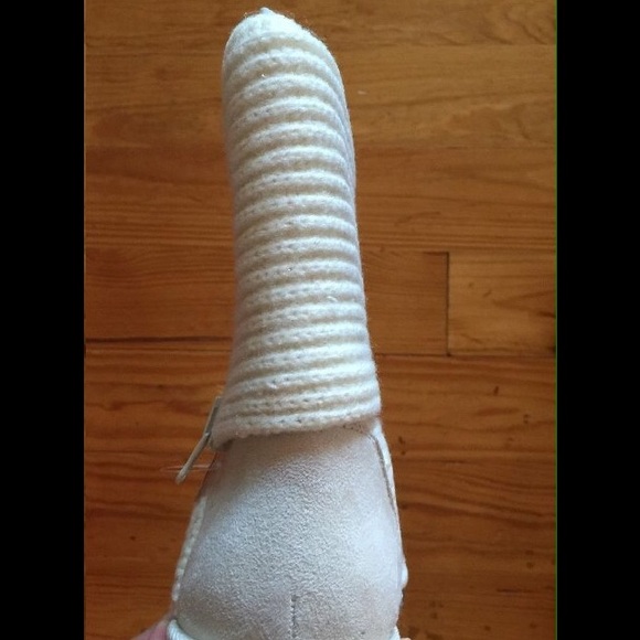 Sweater Boots - Picture 3 of 3