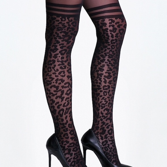 Bebe leopard garter tights