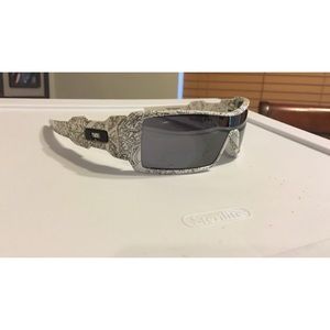 ⚫️Oakley Oil Rig Sunglasses⚫️