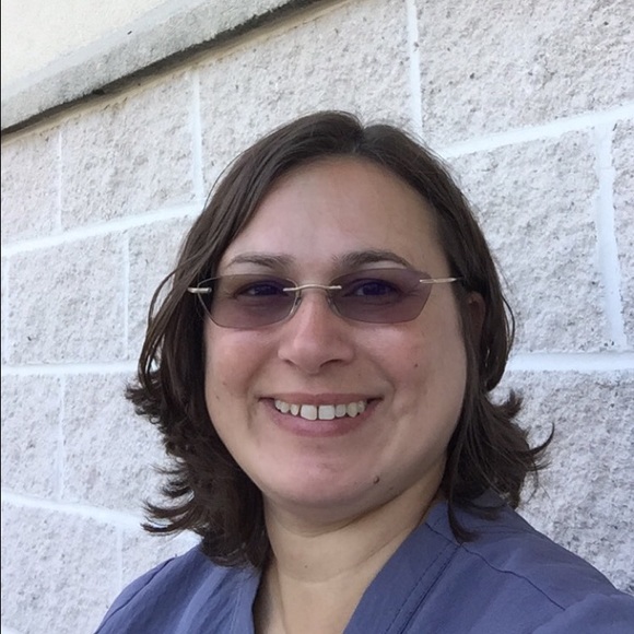 Meet your Posher, Crystal