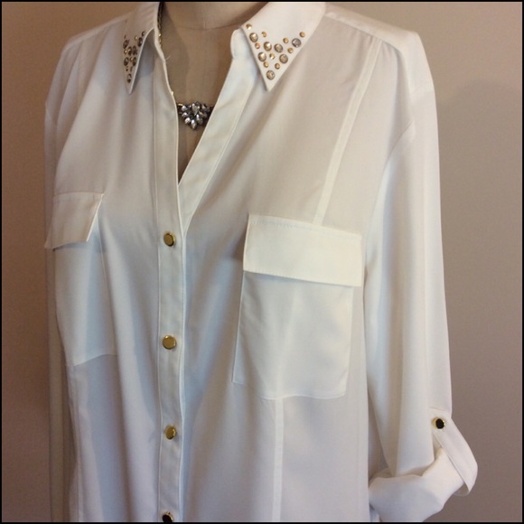 J M Collection Tops - JM Collection Long Cream Blouse