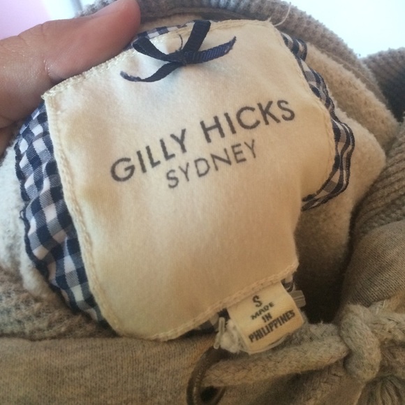 Gray Gilly Hicks Hoodie!! small, perfect condition - Picture 4 of 4