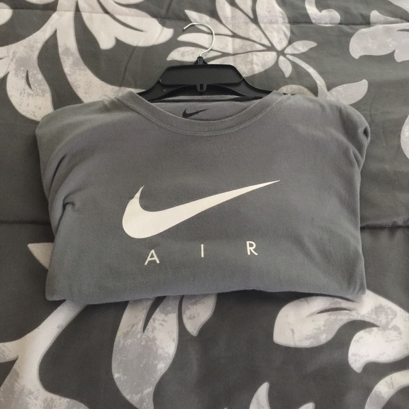 Nike t shirt