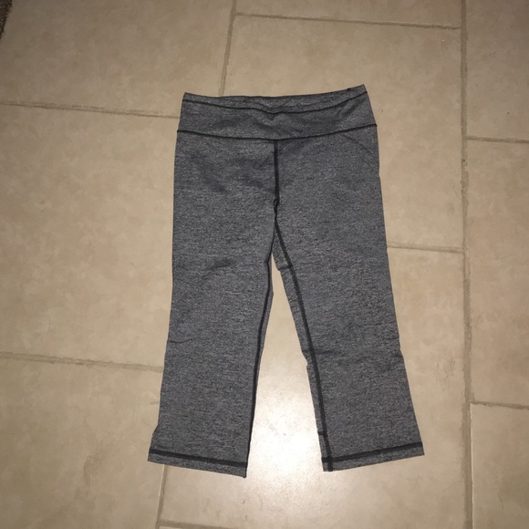 Victoria's Secret sport knockout crop pants