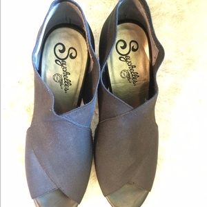 Seychelles black stretchy fabric heels 8.5