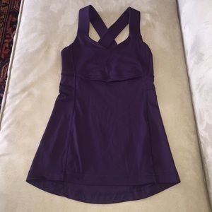 Lululemon cross back tank, built in bra